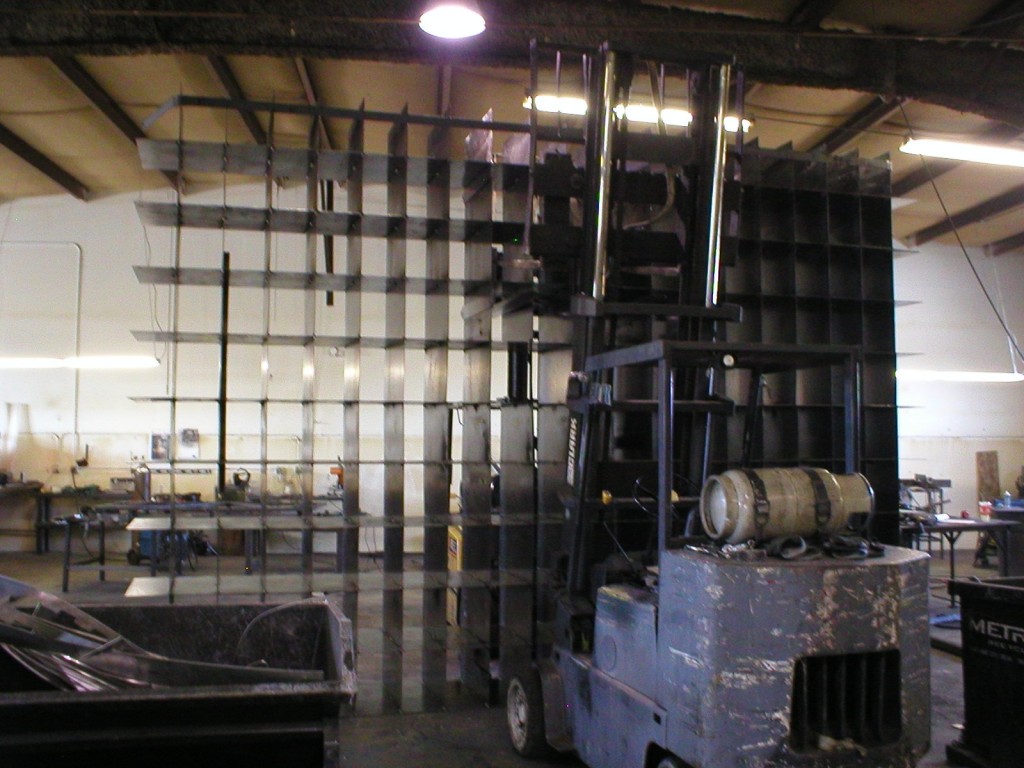 p3210002 Metal Force Inc